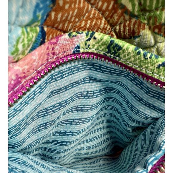 Vera Bradley Iconic Hipster Crossbody Bag Floral Quilted Cotton Superbloom NWOT - Picture 15 of 16